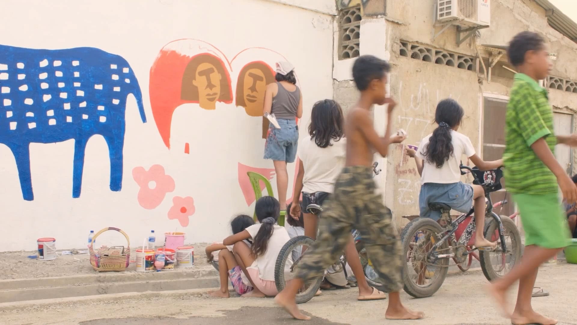 Still from Kiss My Art